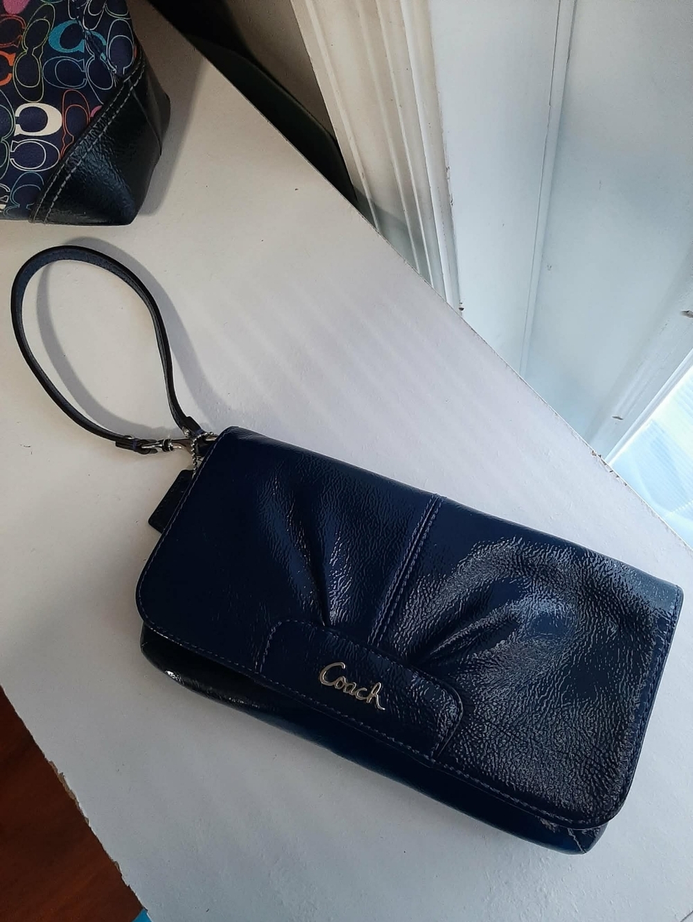 COACH "Chelsea" Heritage Signature Stripe Tote & "Ashley" Wallet 2 Pc Set - Picture 9 of 15